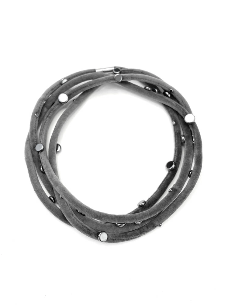 Бусы бархатные серый серебро арт 51902 Бусы бархатные серый серебро арт 51902