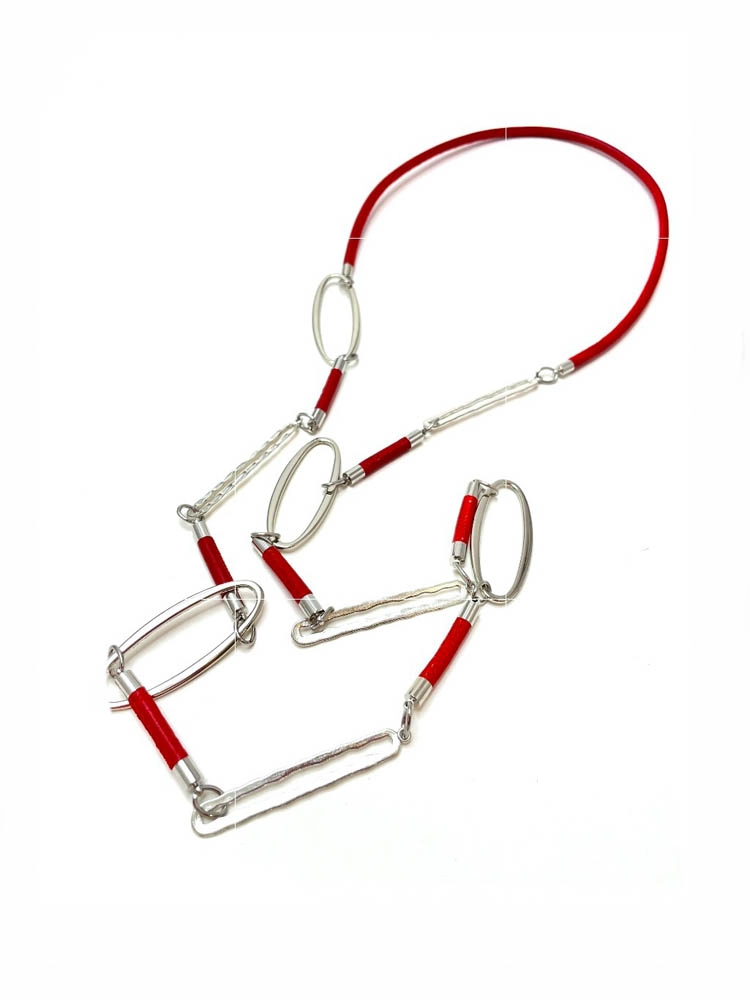 Цепь кожаная КОЛЬЦА красный чёрный арт 2382 Цепь кожаная КОЛЬЦА красный чёрный арт 2382