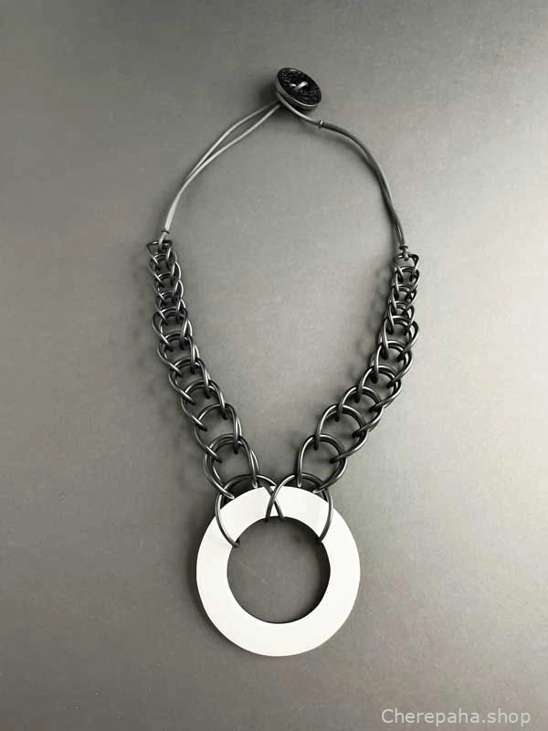 Колье кожаное СПРИНГ КОЛЬЦО белый арт 26903
