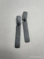 Серьги из кожи СТИК XL чёрный арт 26501 в магазине дизайнерских украшений Cherepaha.shop