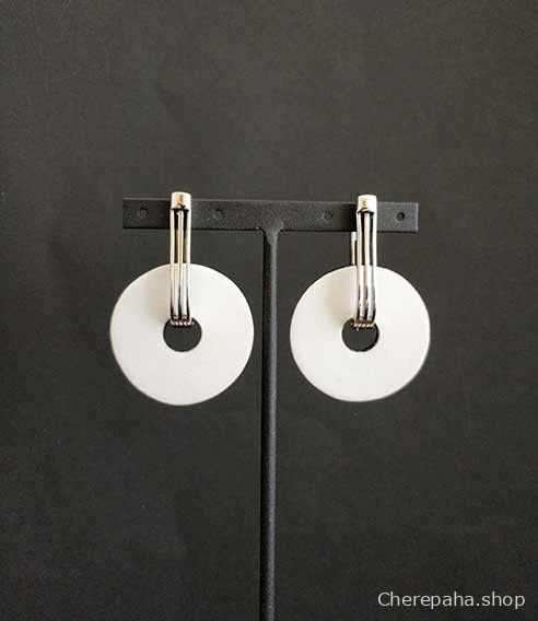 Серьги из кожи ДИСК белый_чёрный арт 2092 Серьги из кожи ДИСК белый_чёрный арт 2092