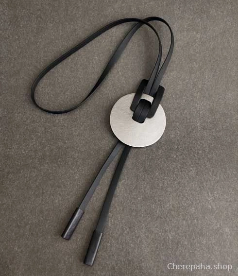 Кулон из кожи КРУГ серебро арт 1487 Кулон из кожи КРУГ серебро арт 1487