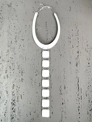 Колье кожаное белый арт 52202