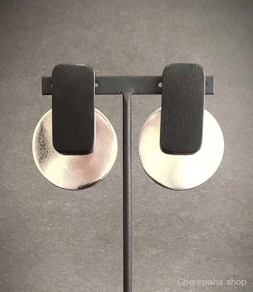 Серьги из кожи серебро глянец_чёрный арт 13712