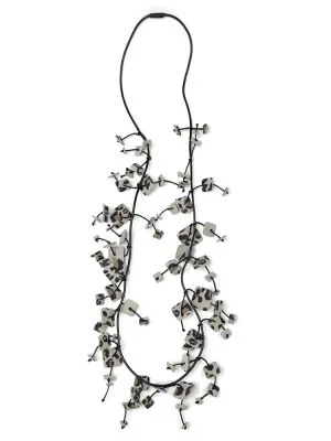 Бусы из замши ГИПСОФИЛА серый чёрный арт 48305