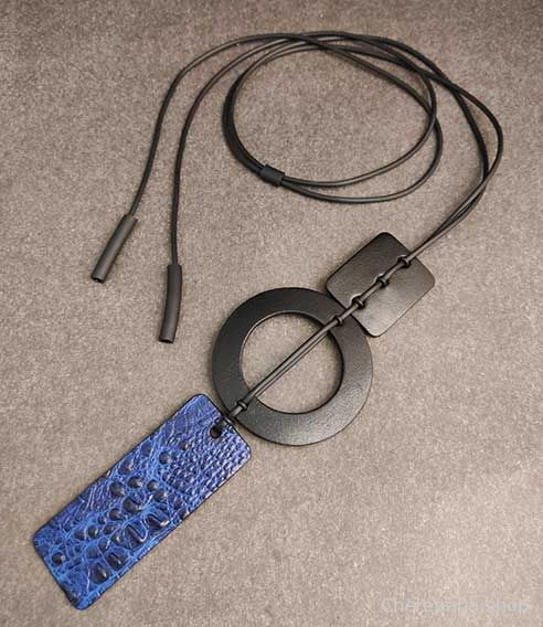 Кулон кожаный крокодил синий арт 2285 Кулон кожаный крокодил синий арт 2285