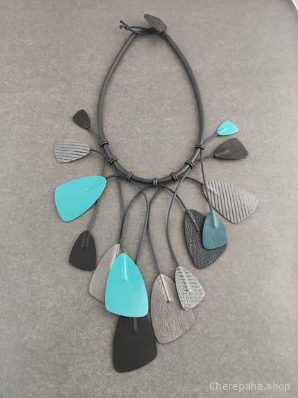 Ожерелье кожаное ЛИАНА бирюзовый серебро арт 25706