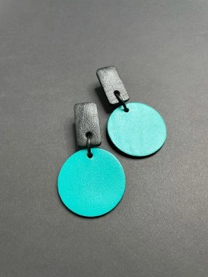 Серьги кожаные ментол арт 32107 в магазине дизайнерских украшений Cherepaha.shop