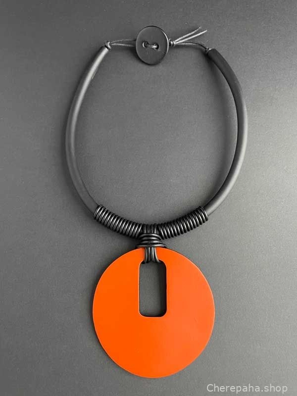 Колье кожаное ЛУНА оранжевый арт 28902