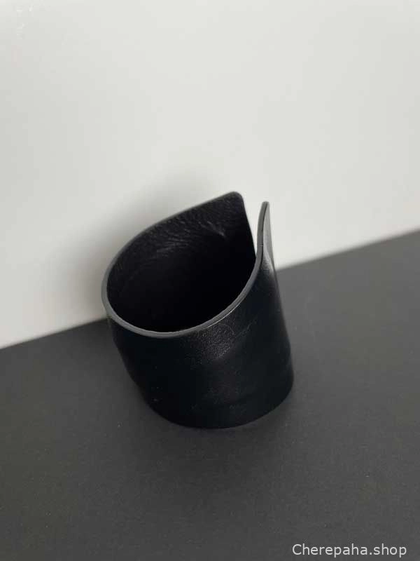 Браслет из кожи чёрный арт 32901 Браслет из кожи чёрный арт 32901