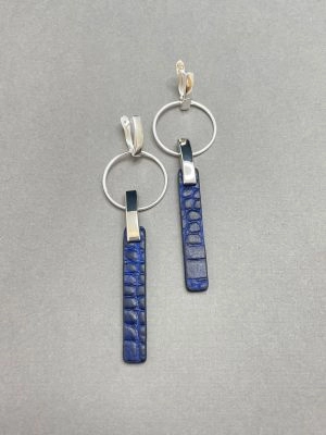 Серьги из кожи синий крокодил арт 34911