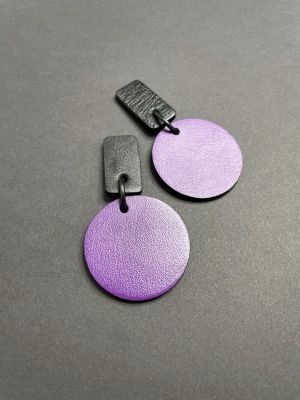 Серьги кожаные фиолетовый арт 32109