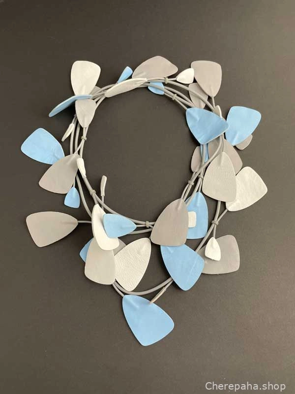 Колье из кожи ЛИАНА голубой_белый арт 2438