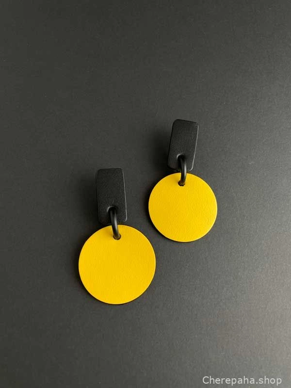 Серьги из кожи жёлтый арт 32105 Серьги из кожи жёлтый арт 32105