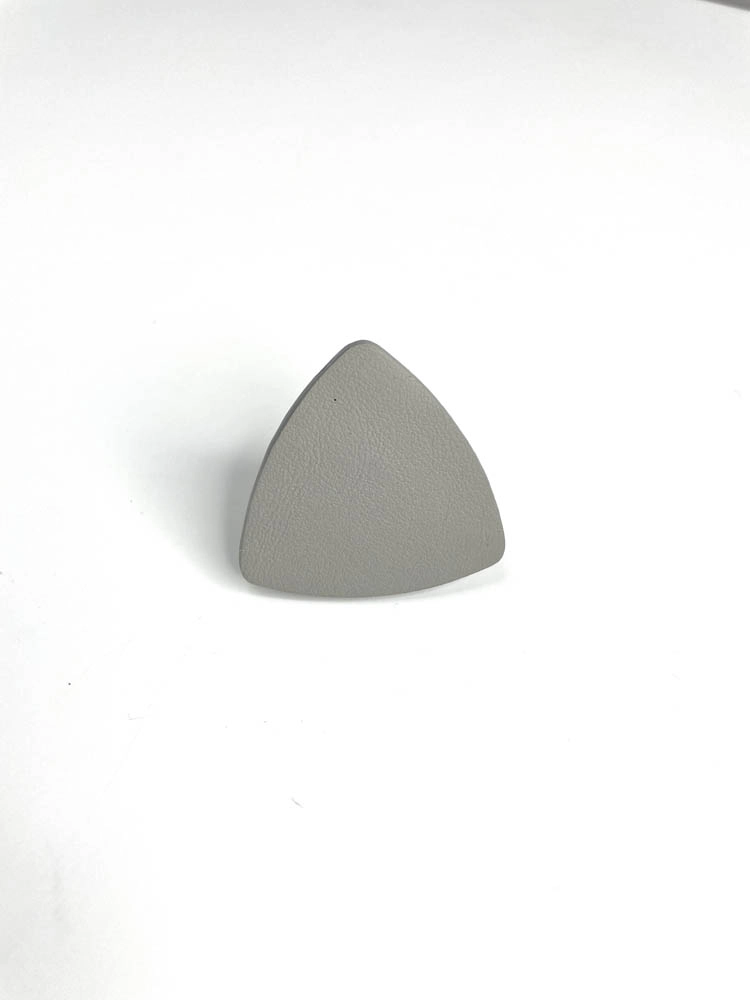 Кольцо из кожи ТРЕУГОЛЬНИК серый светлый арт 38912 Кольцо из кожи ТРЕУГОЛЬНИК серый светлый арт 38912