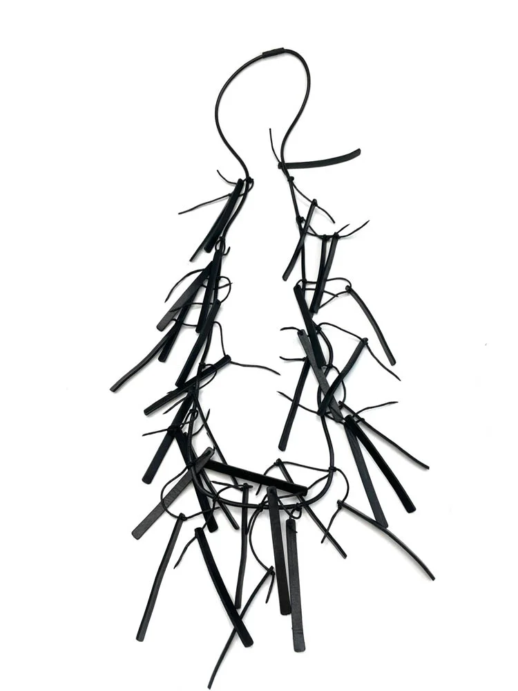 Колье ХВОРОСТ чёрный арт 63702