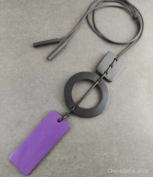 Кулон кожаный фиолетовый арт 2288 Кулон кожаный фиолетовый арт 2288