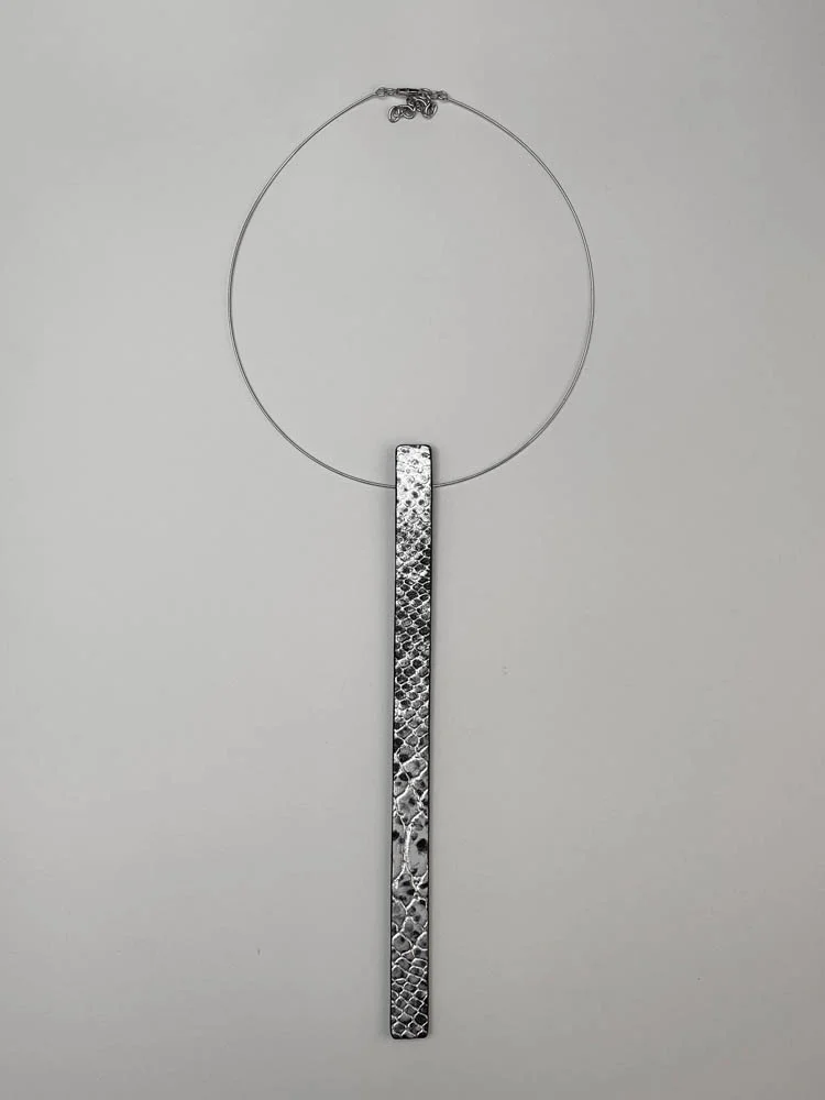 Колье СТИК М серая змея чёрный арт 59003