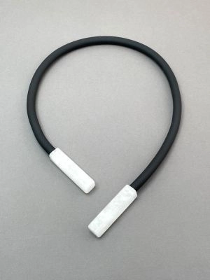 Чокер ПОЦЕЛУЙ хрусталь арт 0563 в магазине дизайнерских украшений Cherepaha.shop