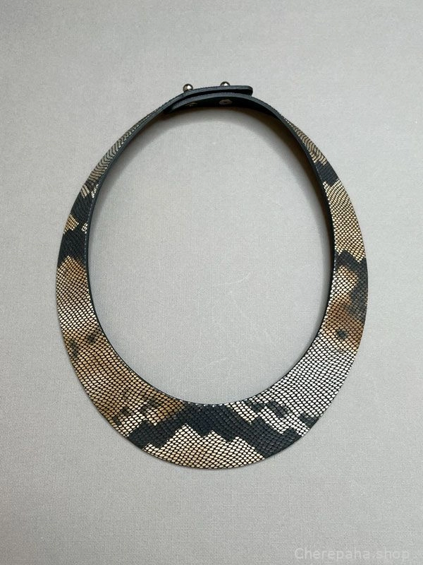 Гривна из кожи бежевая змея чёрный арт 35712 Гривна из кожи бежевая змея чёрный арт 35712