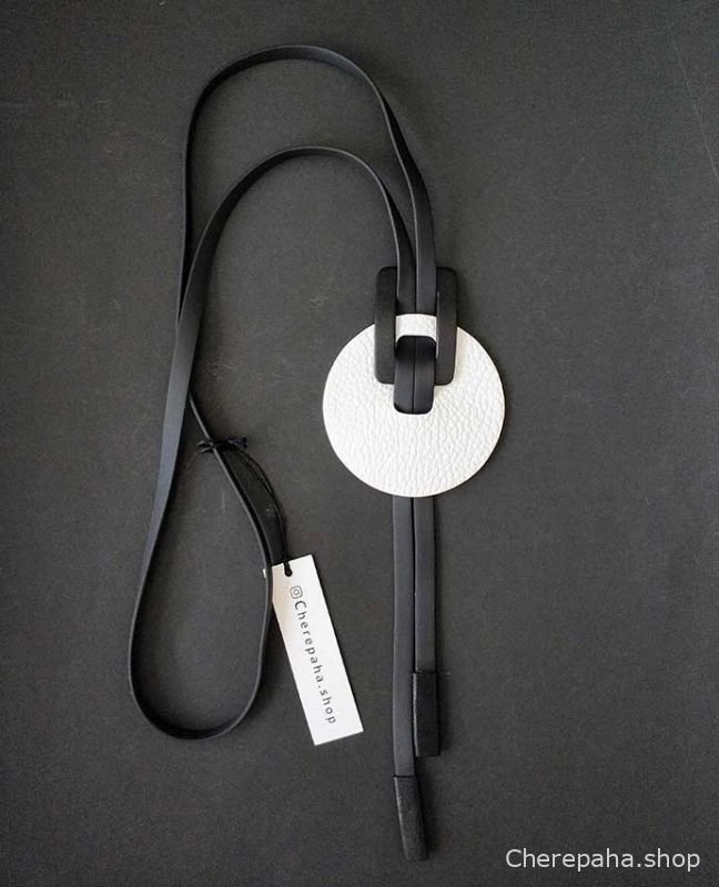 Кулон из кожи КРУГ белый арт 1482 Кулон из кожи КРУГ белый арт 1482