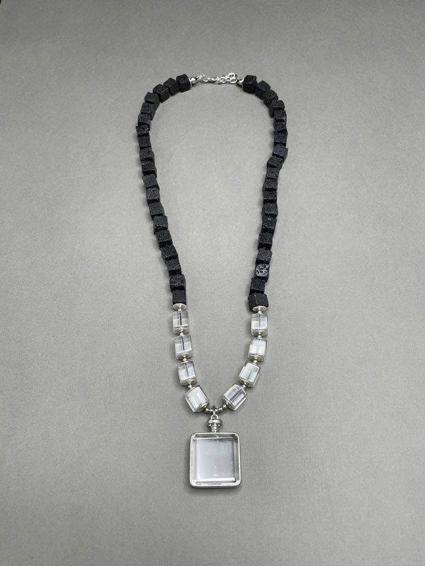 Колье ХРУСТАЛЬНЫЙ КВАДРАТ серебро арт 0632 Колье ХРУСТАЛЬНЫЙ КВАДРАТ серебро арт 0632