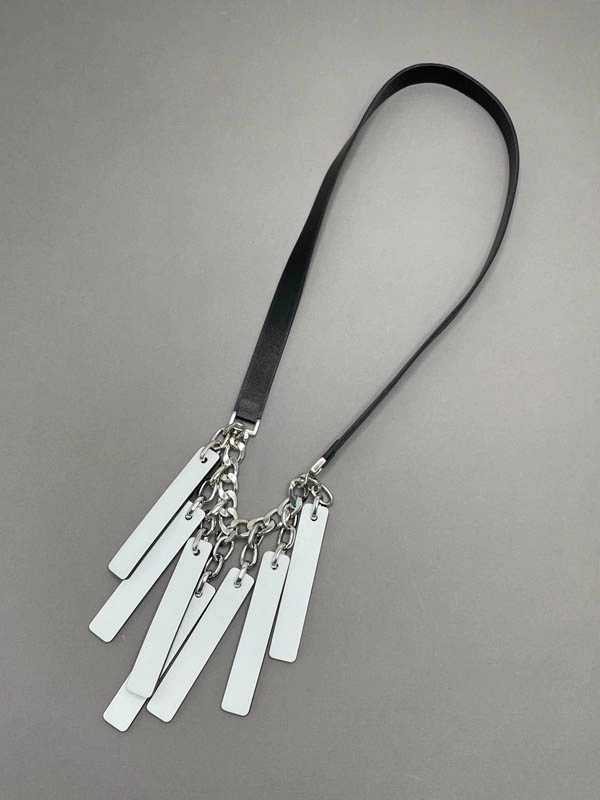 Колье из кожи белый чёрный арт 41002 Колье из кожи белый чёрный арт 41002