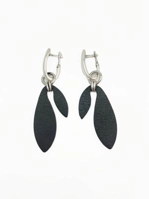 Серьги кожаные ПОДСНЕЖНИК чёрный арт 55701 в магазине дизайнерских украшений Cherepaha.shop