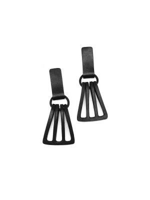 Серьги кожаные чёрный арт 64801 в магазине дизайнерских украшений Cherepaha.shop