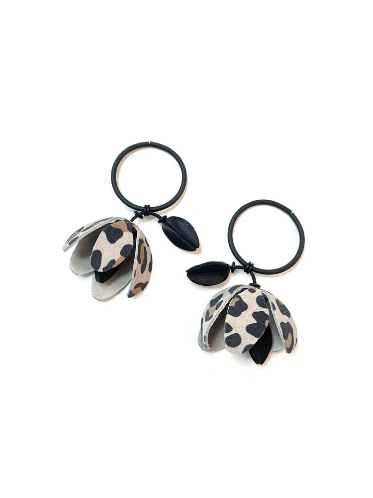 Серьги МАГНОЛИЯ серый чёрный арт 36407 Серьги МАГНОЛИЯ серый чёрный арт 36407