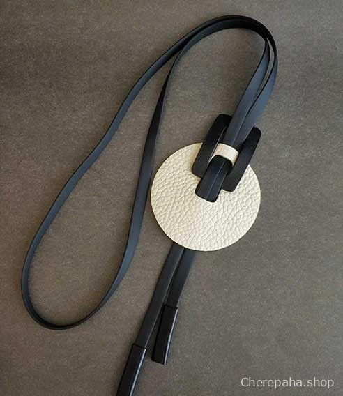 Кулон из кожи КРУГ бежевый арт 1485 Кулон из кожи КРУГ бежевый арт 1485