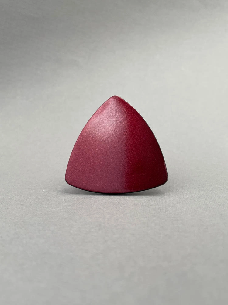 Кольцо из кожи ТРЕУГОЛЬНИК красный лак арт 38908 Кольцо из кожи ТРЕУГОЛЬНИК красный лак арт 38908