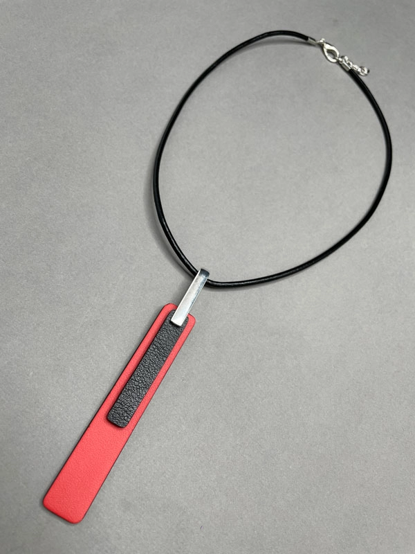 Чокер из кожи СТИК 2 красный арт 35307 Чокер из кожи СТИК 2 красный арт 35307