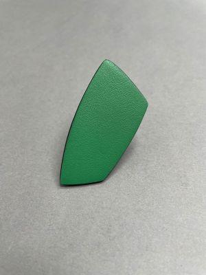 Кольцо кожаное АСИММЕТРИЯ M зелёный арт 1782 в магазине дизайнерских украшений Cherepaha.shop