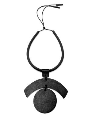 Колье из кожи чёрный арт 52501 в магазине дизайнерских украшений Cherepaha.shop