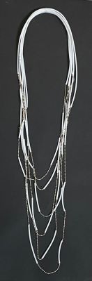 Бусы ШАРИКИ белый арт 30902 в магазине дизайнерских украшений Cherepaha.shop