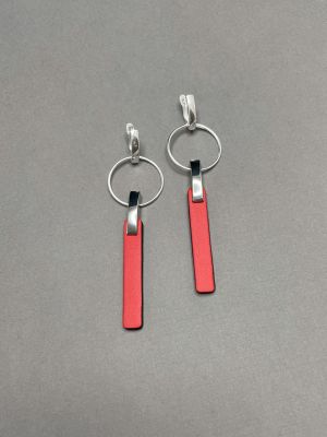 Серьги кожаные красный арт 34904 в магазине дизайнерских украшений Cherepaha.shop